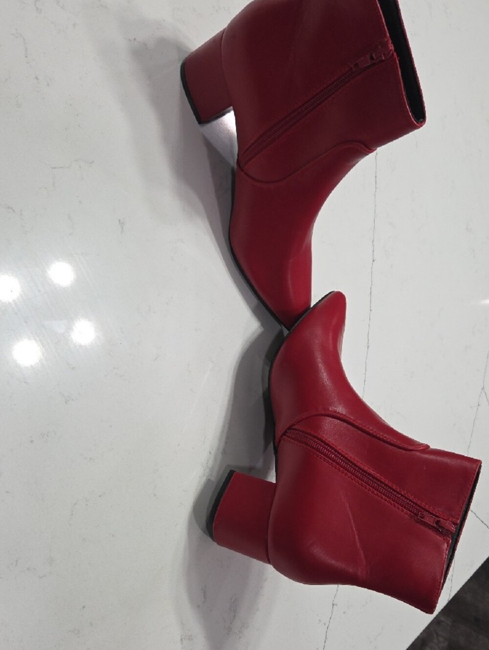 Lulus Red Pointed Toe Ankle Booties with Block Heel Sz8 New Without Tag - Picture 6 of 10